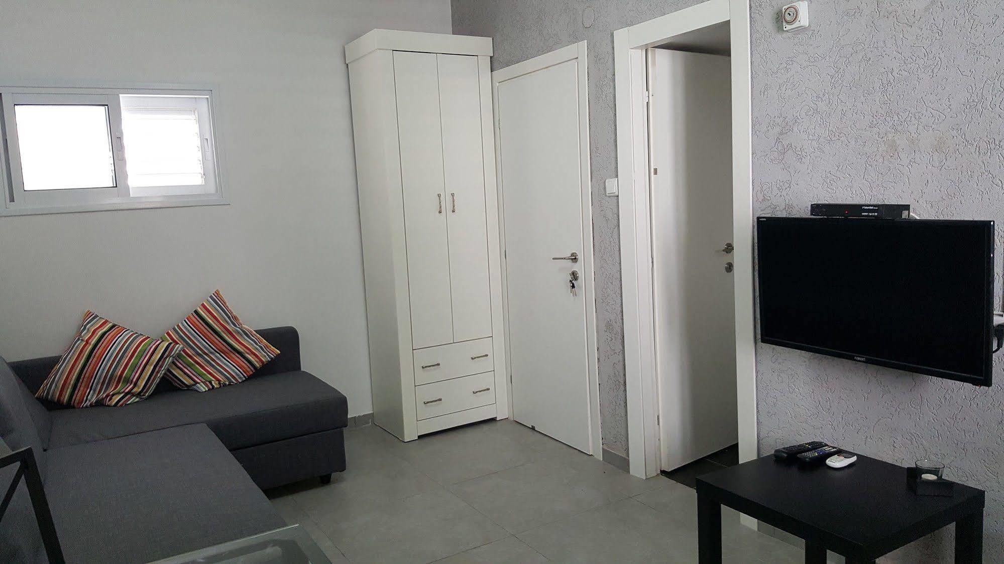 Studio Masaryk Apartment 바트얌 외부 사진